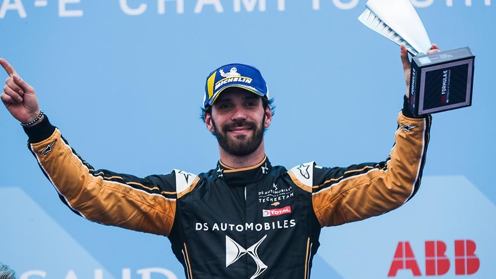 Avariiderohke Formula E etapi võitis Vergne