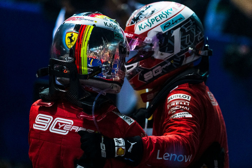 F1: Ferrari võttis Singapuris kaksikvõidu
