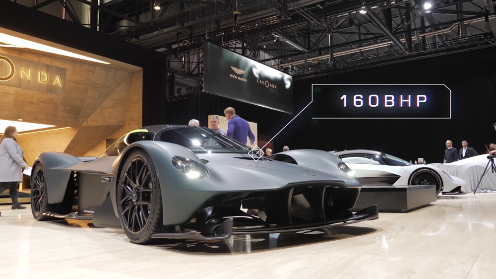 Aston Martin Valkyrie: esimest korda roolis